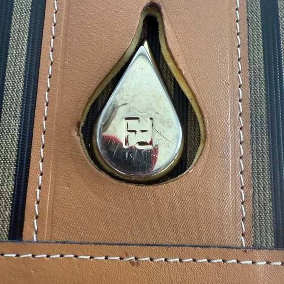Beautiful Authentic Vintage Fendi Penguin Stripe Crossbody - Picture 13 of 16
